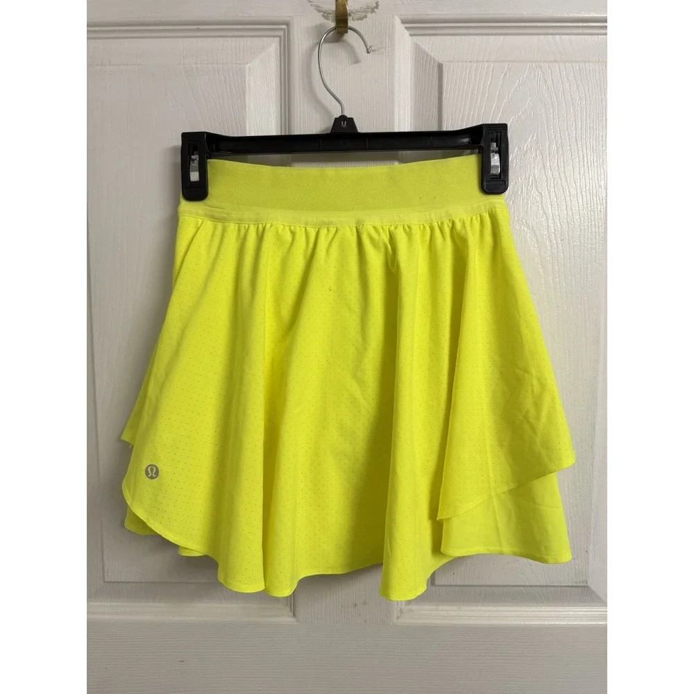 Lululemon Court Rival Perforated HIgh Rise Skirt Skort Highlight Yellow Womens 2